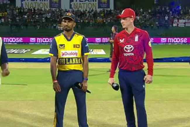 කාසියේ වාසිය එංගලන්තයට - එක් ඉනිමක් පන්දුවාර 17කට සීමා වෙයි