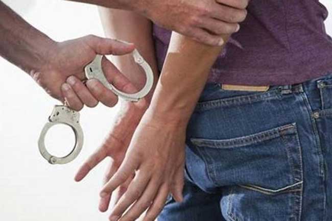 විදේශ රැකියා පෙන්වා මුදල් වංචා කළ සැකකරුවෙකු අත්අඩංගුවට