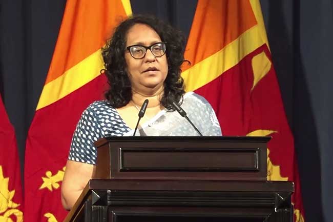 ​ලෝකයට ගැළපෙන අයුරින් අධ්‍යාපන පද්ධතිය පරිවර්තනය කළ යුතු බව අගමැතිනිය කියයි