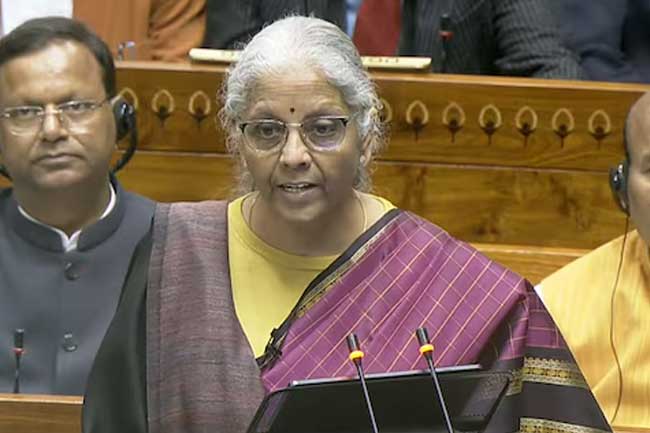 යටිතල පහසුකම් සංවර්ධනයට ඉන්දියාව ඩොලර් බිලියන 133.08ක් වෙන් කරයි 