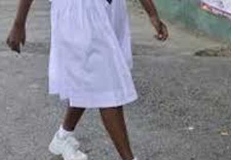 ලොරියක ගැටුණු පාසල් සිසුවිය මරුට