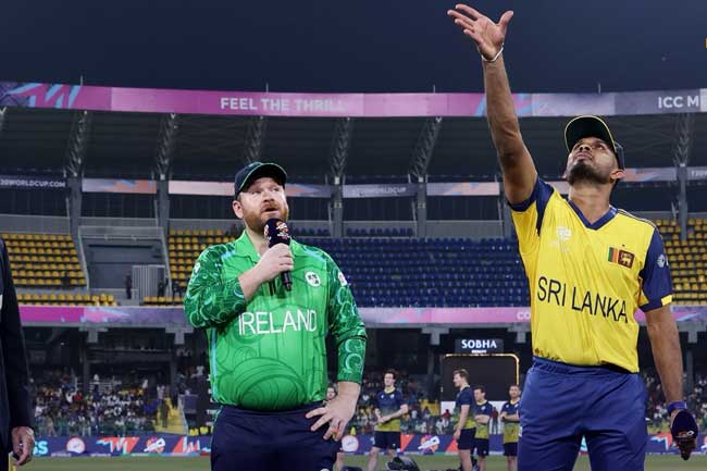 කාසියේ වාසිය අයර්ලන්තයට - පන්දු යැවීමට තීරණය කරයි 