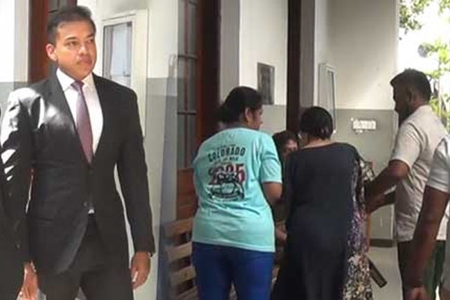 යෝෂිතට සහ ඩේසි ආච්චිට  එරෙහි නඩුවක් කල්යයි