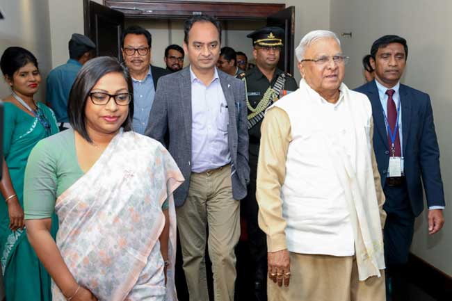 ශ්‍රී සර්වඥ ධාතූන් වහන්සේ නැවත ඉන්දියාවට වැඩම කරවීමට ඉන්දීය දූත පිරිසක් මෙරටට