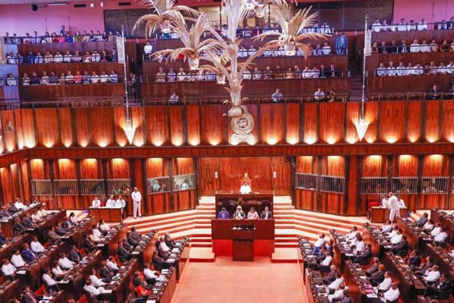 පාර්ලිමේන්තු මන්ත්‍රී විශ්‍රාම වැටුප් අහෝසි කිරීමට ආංශික අධීක්ෂණ කාරක සභාවේ අනුමැතිය