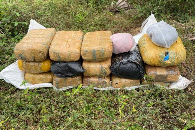 හිමිකරුවෙක් නැති රුපියල් ලක්ෂ 105ක කේරළ ගංජා තොගයක්