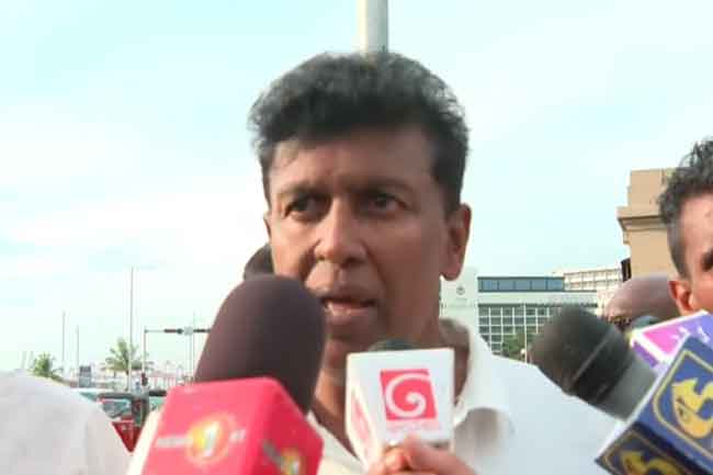 ජනපති සමග සාකච්ඡාවෙන් පසු මාදැල් ධීවරයින්ගේ සත්‍යග්‍රහය අවසන්