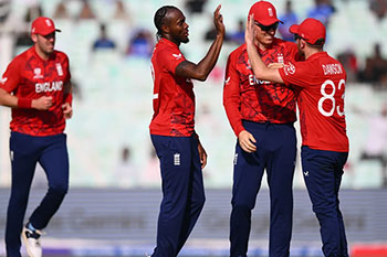 එංගලන්තයට කඩුලු 5ක ජයක්