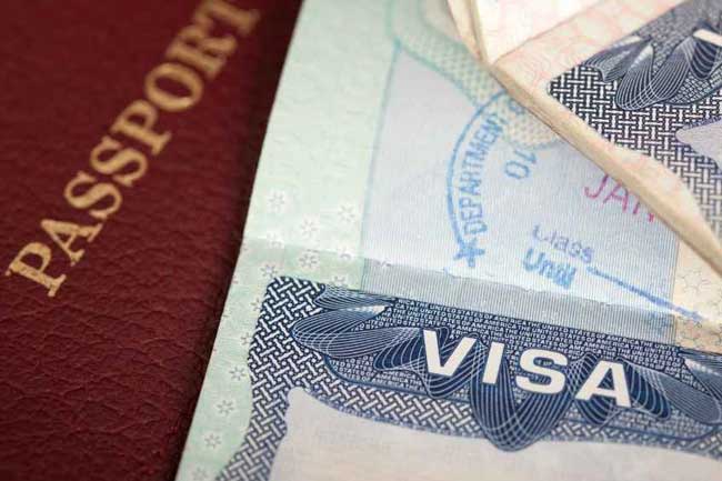 නොමිලේ වීසා දෙන්න බැරි වුණ හේතුව සංචාරක නියෝජ්‍ය ඇමති කියයි 