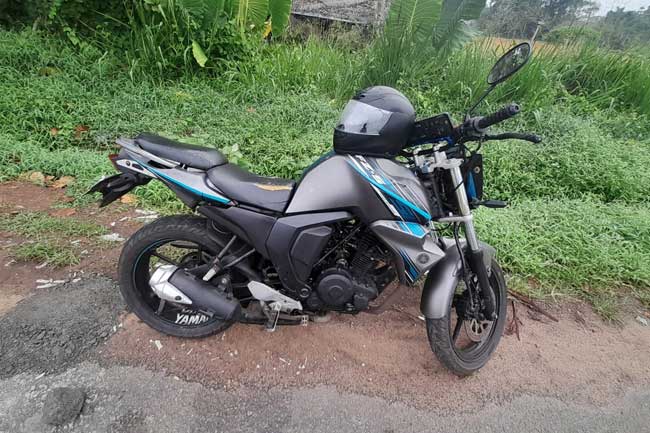 කළුතර වෙඩිතැබීමට සම්බන්ධ බවට සැක කරන යතුරුපැදිය බණ්ඩාරගමින් හමුවෙයි