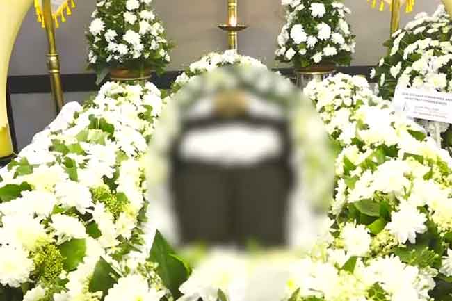 නීතීඥ බුද්ධික මල්ලවආරච්චිගේ සහ බිරිඳගේ දේහයන්ට අවසන් ගෞරව දක්වන්න විශාල පිරිසක්