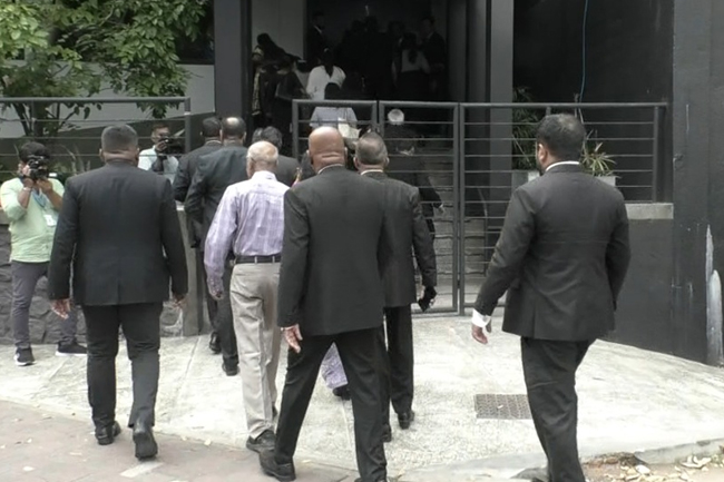 නීතීඥ සංගමයේ සියලු නීතීඥවරු  අද අධිකරණ කටයුතුවලින් ඉවතට