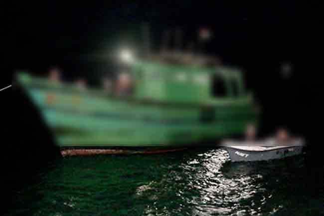 ඉන්දීය ධීවරයින් 25 දෙනෙකු අත්අඩංගුව‍ට