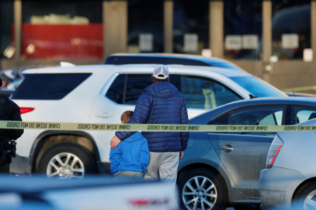 අමෙරිකාවේ වෙඩි තැබීමක් - තිදෙනෙකු මරුට