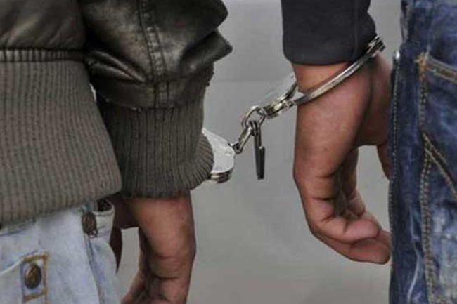 වෙඩිතැබීමේ සිද්ධියකට ආධාර අනුබල දුන් දෙදෙනෙකු අත්අඩංගුවට