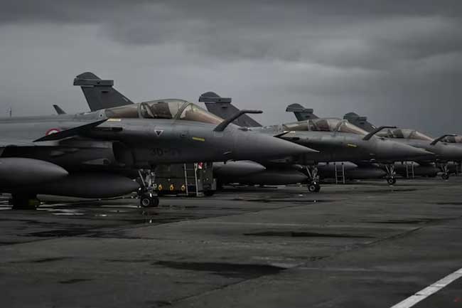 ඉන්දු - ප්‍රංශ ප්‍රහාරක ජෙට් ගනුදෙනුව ගැන මැක්‍රොන් කතා කරයි