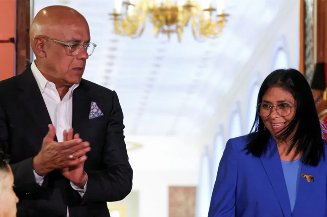 නව නීතිය යටතේ වෙනිසියුලාවේ දේශපාලන සිරකරුවන් සමාවට ඉල්ලුම් කරයි