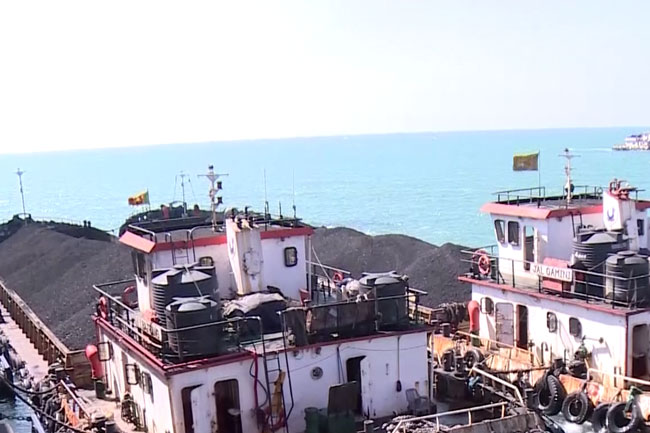 ගල්අඟුරු සම්බන්ධව වාර්තාවක් ඉදිරිපත් කිරීමට පත් කළ විශේෂඥ කමිටුව නම් කෙරේ