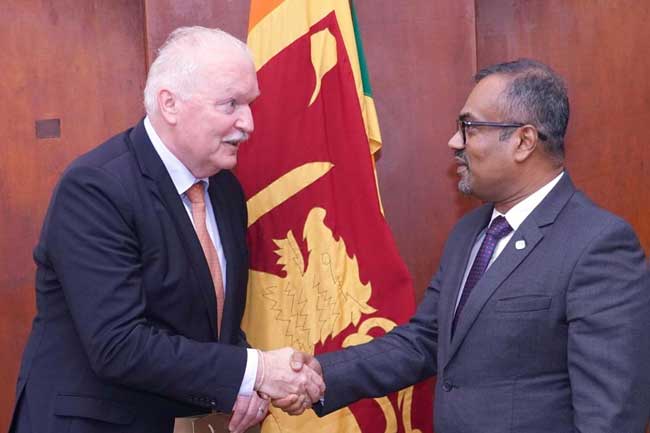 නෙදර්ලන්ත තානාපති හා මුදල් නියෝජ්‍ය අමාත්‍යවරයා අතර හමුවක්