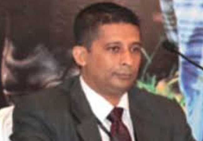 හිටපු රාජ්‍ය බුද්ධි ප්‍රධානී සුරේෂ් සලේ CID අත්අඩංගුවට