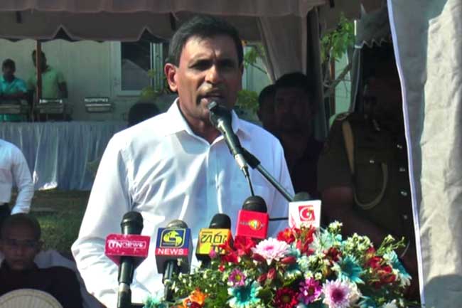 දේශපාලන බලය පවත්වාගෙන යන්න පාතාලය යොදාගත් හැටි මහජන ආරක්ෂක ඇමති හෙළිකරයි