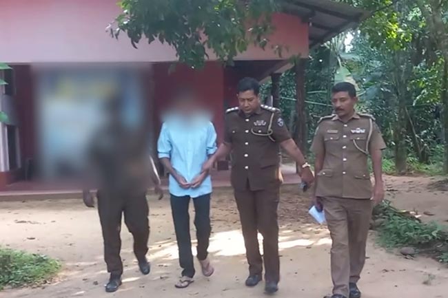 අකුරේගොඩ ද්විත්ව ඝාතනයේ වෙඩික්කරුවෙකු සැඟවී සිටි නිවසක හිමිකරු අත්අඩංගුවට