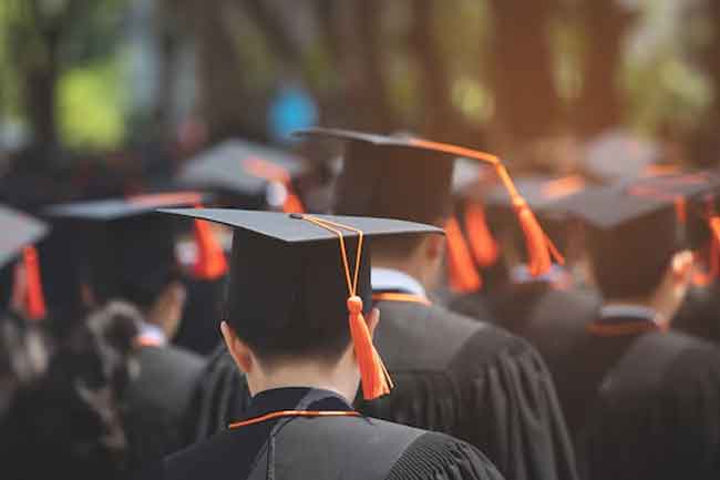 විශ්වවිද්‍යාල සිසුන්ට විශේෂ ශිෂ්‍යත්ව වැඩසටහනක් 