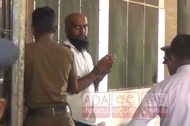 'කමාන්ඩෝ සලින්ත'  රිමාන්ඩ්