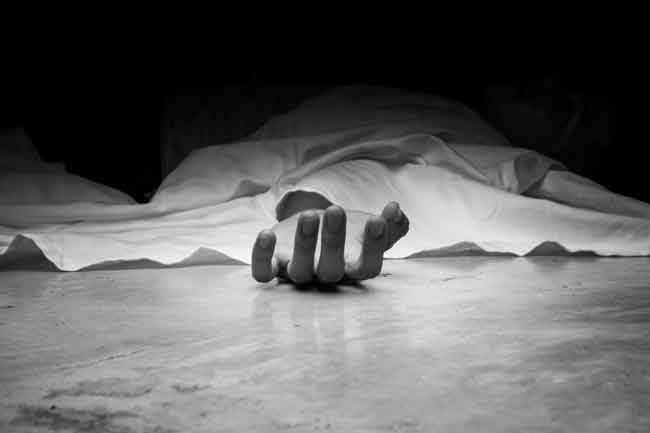 කොළඹ වරාය නගර මුහුදු තීරයේ මළ සිරුරක්