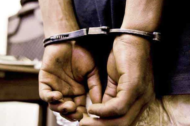 නීති විරෝධී මත්පැන් සමග  සැකකරුවෙකු අත්අඩංගුවට 