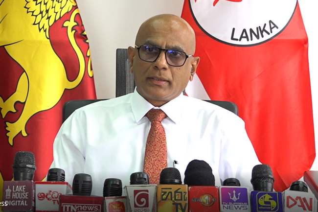 ඉන්ධන තොග ප්‍රමාණවත් අනිසි බියක් එපා – ලංකා ඛනිජ තෙල් නීතිගත සංස්ථාව කියයි