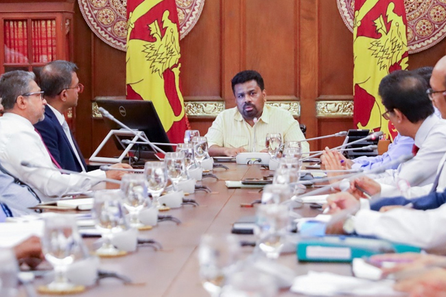 යුදමය තත්ත්වයෙන් මෙරටට සිදුවන බලපෑම සහ එය කළමනාකරණය ගැන ජනපති ප්‍රධානත්වයෙන් සාකච්ඡාවක්