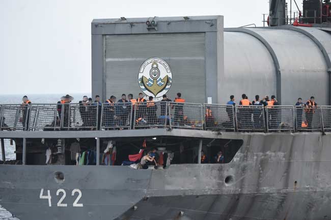 ඉරාන නාවික කාර්ය මණ්ඩලය යළි භාර නොදෙන ලෙසට අමෙරිකාවෙන් ශ්‍රී ලංකාවට බලපෑම් ?