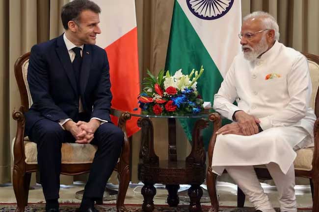 යුද උණුසුම ගැන ප්‍රංශ - ඉන්දු නායකයින් සාකච්ඡා