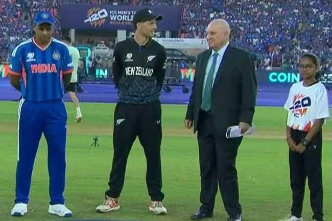 කාසියේ වාසිය දිනූ නවසීලන්තය ප්‍රථමයෙන් පන්දු යවයි 