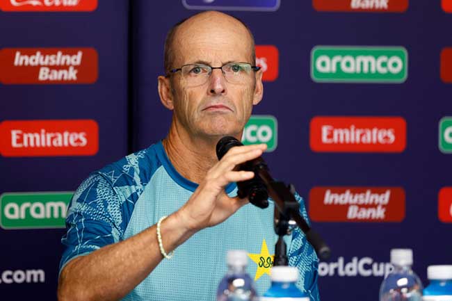 ශ්‍රී ලංකා ක්‍රිකට් කණ්ඩායමේ නව පුහුණුකරු ලෙස ගැරි කර්ස්ටන් පත් කරයි 