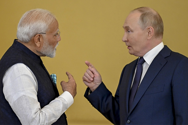 ඉන්දියාවට ගණන් උස්සන රුසියාව