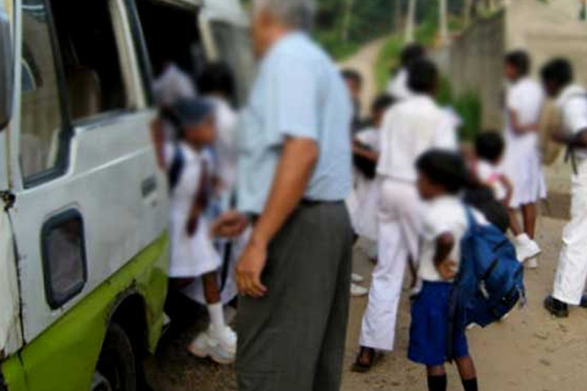 පාසල් ප්‍රවාහන ගාස්තු අද සිට 5%කින් ඉහළට