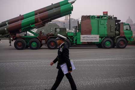 ඉන්දියාවෙන් මිසයිල ගන්න ඉන්දුනීසියාව ගිවිසුමකට