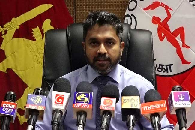 ගෙන්වන ඉන්ධන තොග අප්‍රේල් අග තෙක් ප්‍රමාණවත් - ලංකා ඛනිජ තෙල් නීතිගත සංස්ථාව කියයි