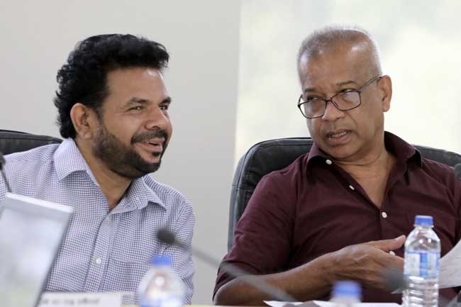 සහල්වලින් අතුරු නිෂ්පාදන සිදු කිරීමට පනවා ඇති සීමාවන් ඉවත් කිරීමේ සූදානමක් 