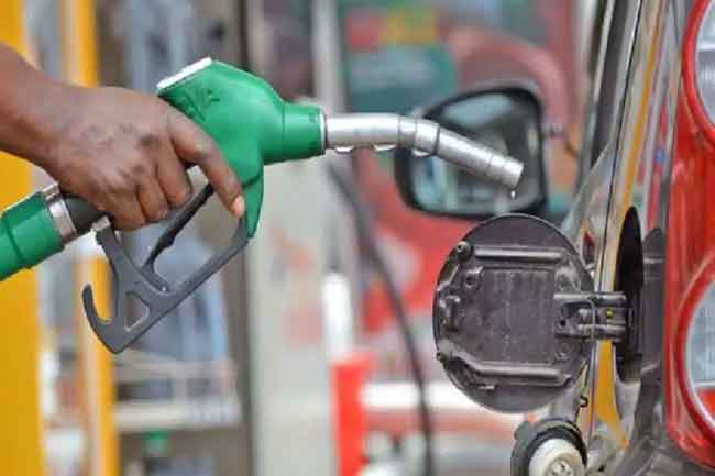 රට තුළ ඉන්ධන ප්‍රමාණවත් වන දින ගැන බලශක්ති ඇමතිගෙන් හෙළිදරව්වක් 