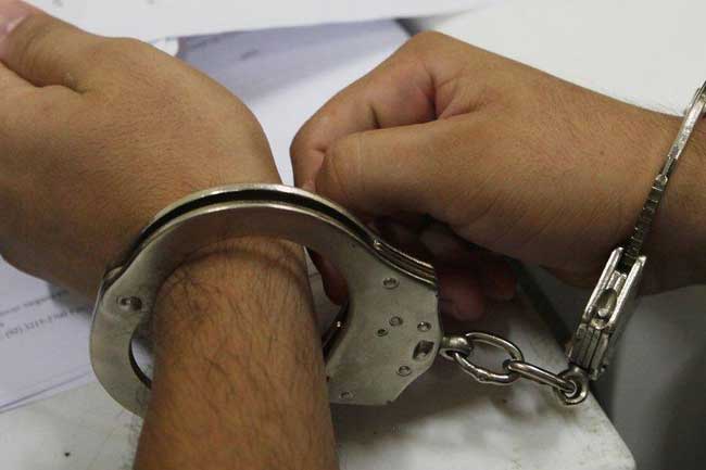 නීතිවිරෝධීව පෙට්‍රල් ලීටර් 604ක් රැස්කළ ව්‍යාපාරිකයා අත්අඩංගුවට 