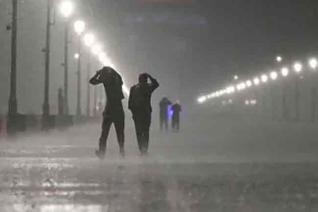 පස්වරුවේ දිස්ත්‍රික්ක කිහිපයකට වැසි 