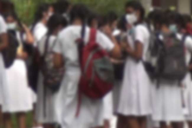 මේ වසරේදීත් පාසල් දැරියන්ට සනීපාරක්ෂක තුවා ලබාදීමේ වැඩසටහනට අනුමැතිය