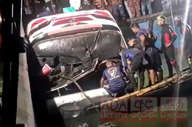 බංග්ලාදේශයේ බස් රථයක් ගඟකට වැටී 16කට දිවි අහිමි වෙයි