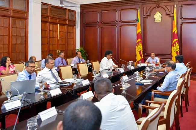 සියලු අමාත්‍යාංශ සම්බන්ධීකරණයට ඛනිජ තෙල් නීතිගත සංස්ථාවෙන් නිලධාරීන් පස් දෙනෙක් 