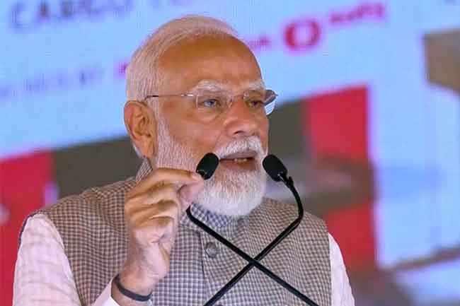 යුද්ධය හමුවේ ඉන්දියානුවන්ට උදව් කළ ගල්ෆ් රටවලට මෝදිගෙන් තුති