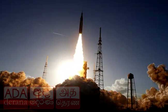 සඳ වටා යන චාරිකාව...