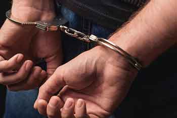 වාහන ජාවාරමේ යෙදුණු කල්ලියක් මාට්ටු